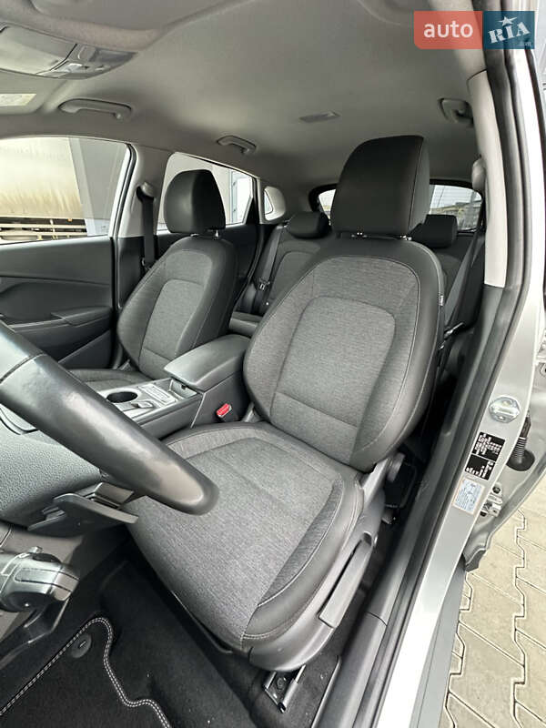 Позашляховик / Кросовер Hyundai Kona 2020 в Тернополі