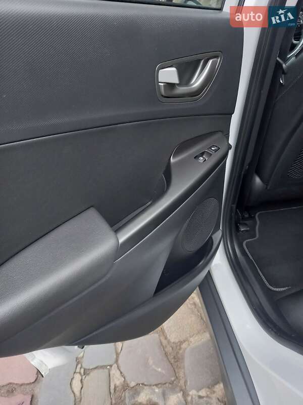 Внедорожник / Кроссовер Hyundai Kona 2020 в Львове фото 11 Внедорожник / Кроссовер Hyundai Kona 2020 в Львове