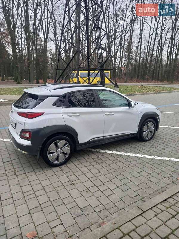 Внедорожник / Кроссовер Hyundai Kona 2020 в Львове фото 61 Внедорожник / Кроссовер Hyundai Kona 2020 в Львове