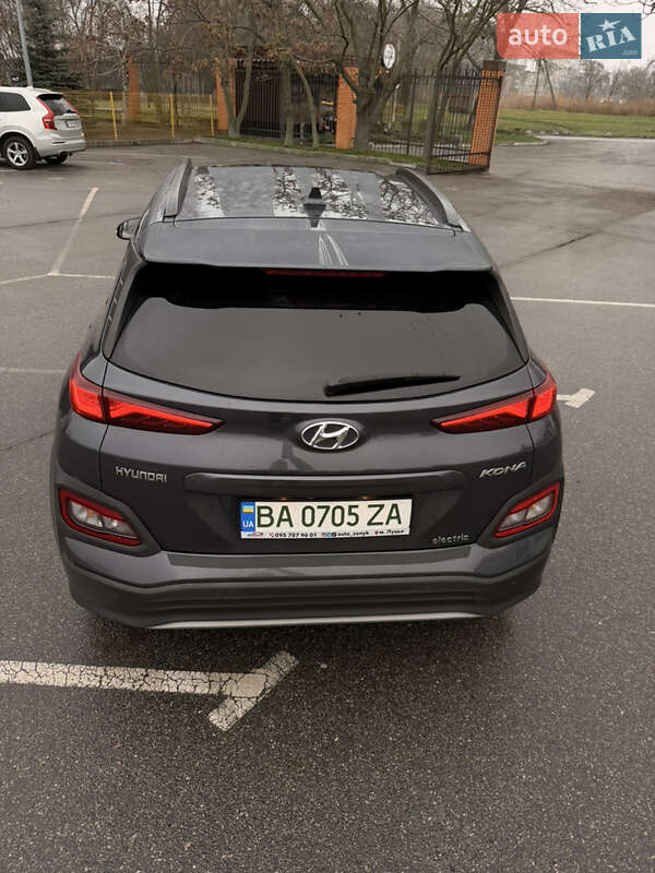 Внедорожник / Кроссовер Hyundai Kona 2020 в Александрие