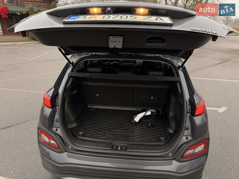 Внедорожник / Кроссовер Hyundai Kona 2020 в Александрие