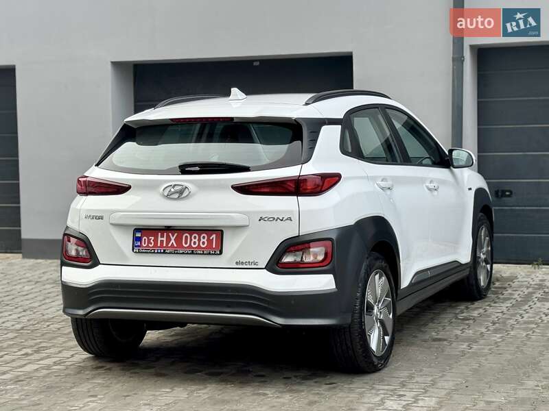 Внедорожник / Кроссовер Hyundai Kona 2020 в Тернополе