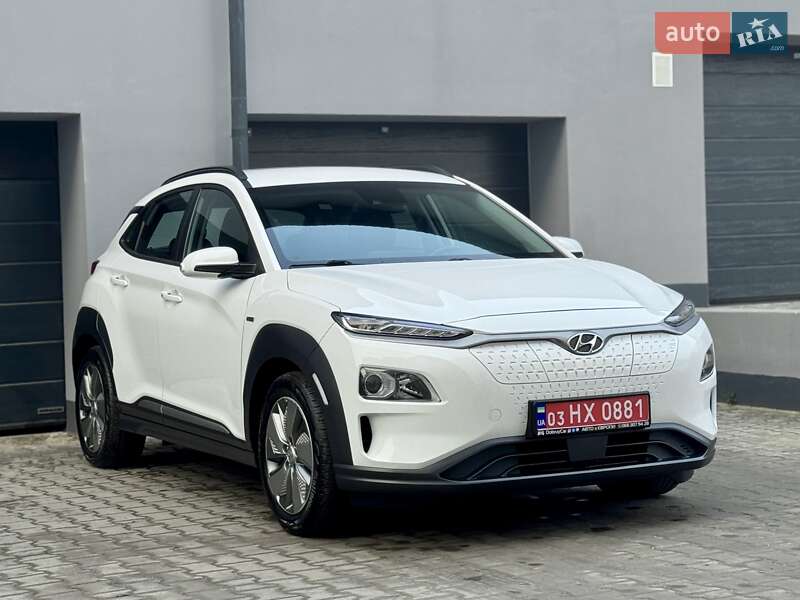 Внедорожник / Кроссовер Hyundai Kona 2020 в Тернополе