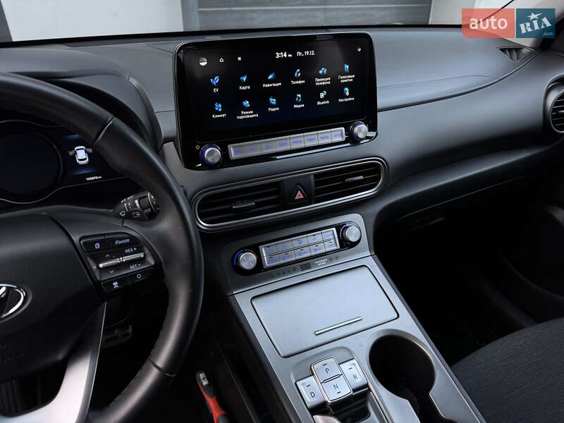 Внедорожник / Кроссовер Hyundai Kona 2020 в Тернополе