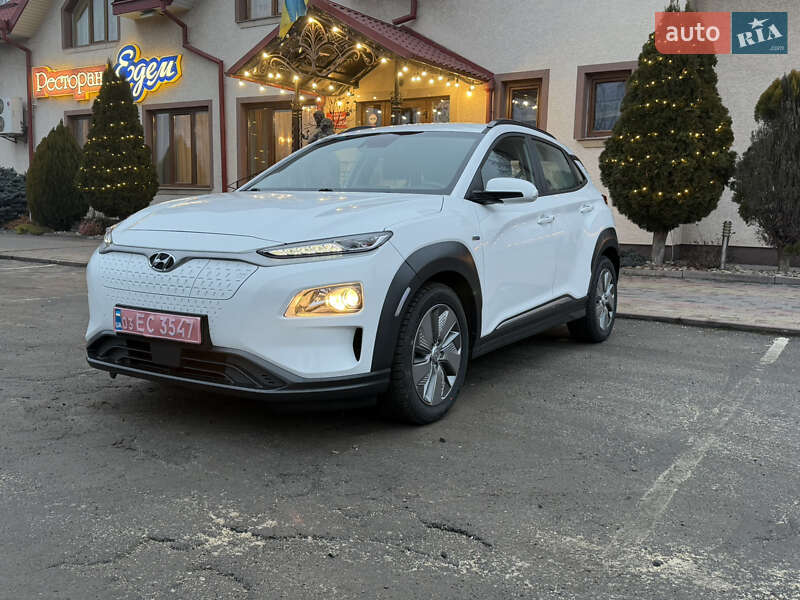 Позашляховик / Кросовер Hyundai Kona 2021 в Тернополі фото 2 Позашляховик / Кросовер Hyundai Kona 2021 в Тернополі