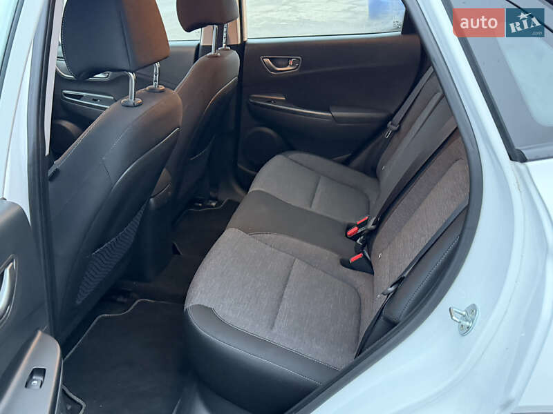 Позашляховик / Кросовер Hyundai Kona 2021 в Тернополі фото 37 Позашляховик / Кросовер Hyundai Kona 2021 в Тернополі