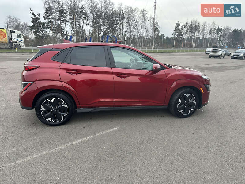 Внедорожник / Кроссовер Hyundai Kona 2023 в Луцке