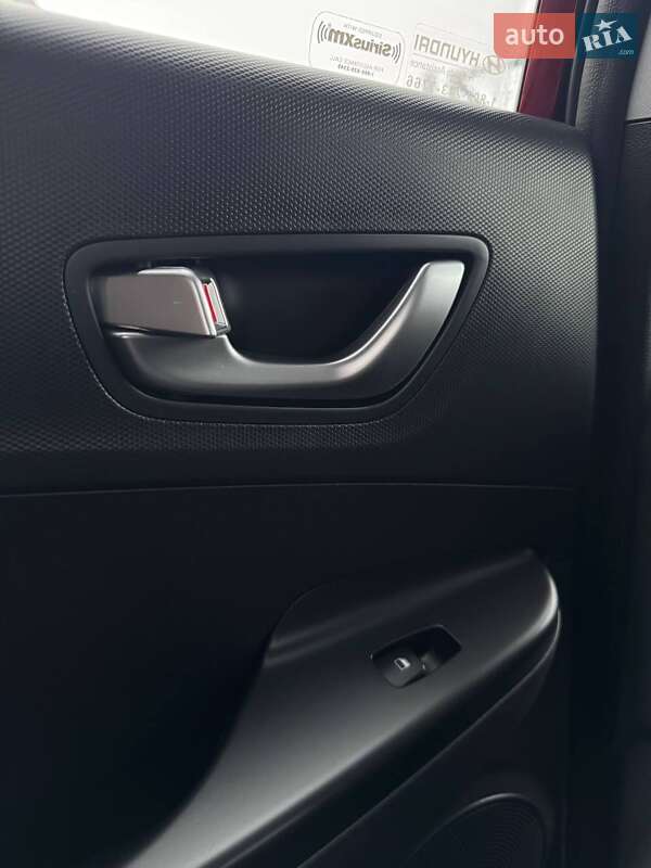 Внедорожник / Кроссовер Hyundai Kona 2023 в Кропивницком