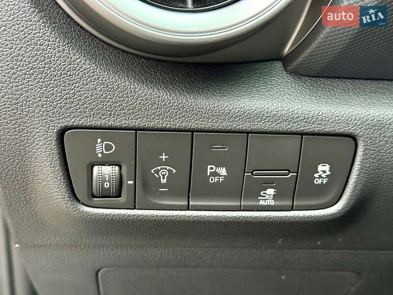 Внедорожник / Кроссовер Hyundai Kona 2023 в Самборе