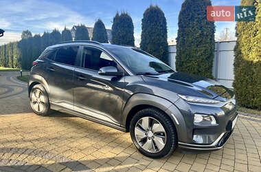 Позашляховик / Кросовер Hyundai Kona 2019 в Івано-Франківську