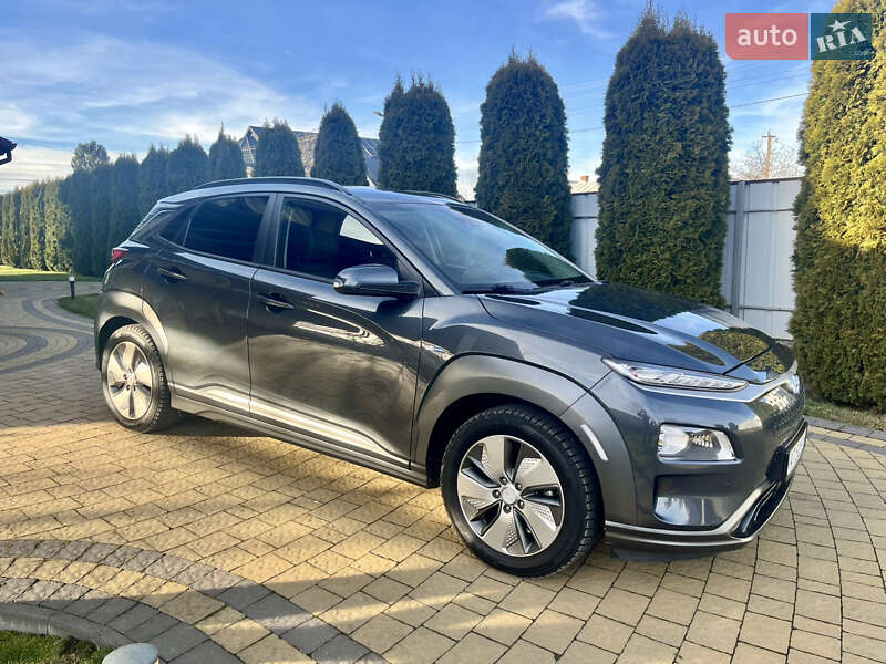 Внедорожник / Кроссовер Hyundai Kona 2019 в Ивано-Франковске