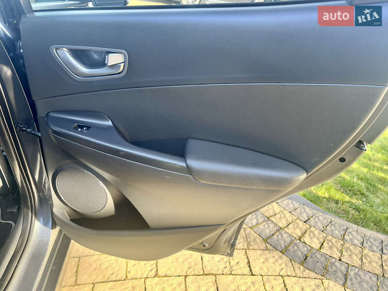 Внедорожник / Кроссовер Hyundai Kona 2019 в Ивано-Франковске