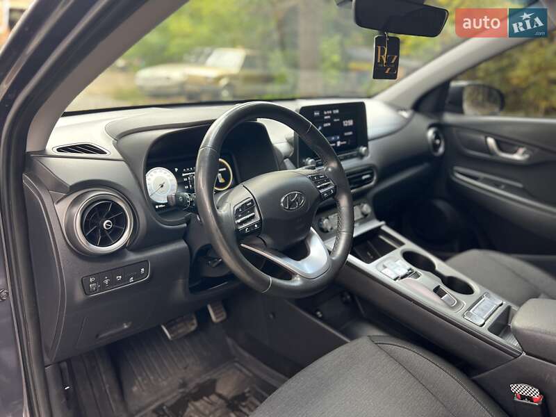 Внедорожник / Кроссовер Hyundai Kona 2022 в Львове