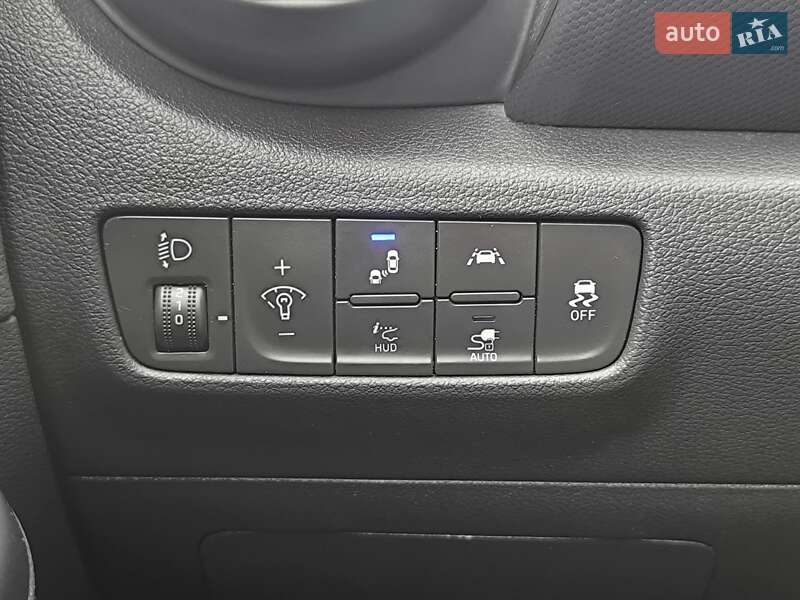 Внедорожник / Кроссовер Hyundai Kona 2021 в Львове