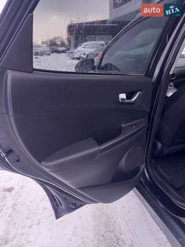 Позашляховик / Кросовер Hyundai Kona 2023 в Полтаві