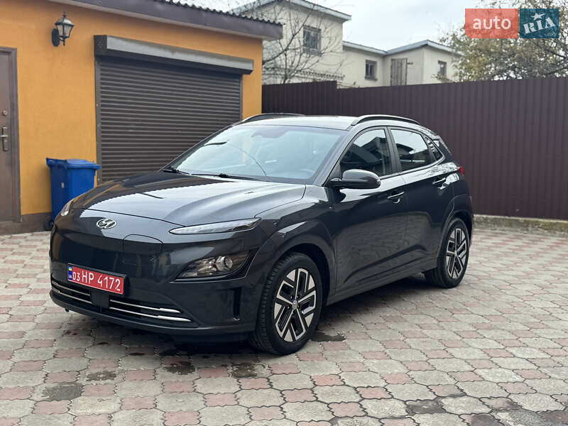 Внедорожник / Кроссовер Hyundai Kona 2022 в Ровно