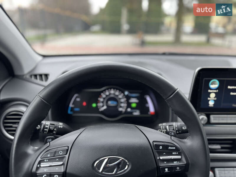 Внедорожник / Кроссовер Hyundai Kona 2020 в Ровно