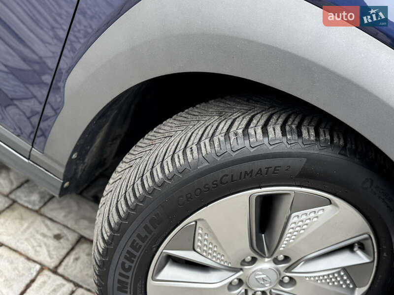 Внедорожник / Кроссовер Hyundai Kona 2020 в Ровно