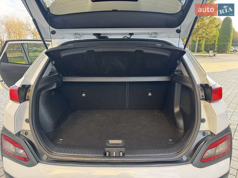 Внедорожник / Кроссовер Hyundai Kona 2018 в Ровно