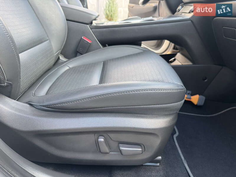 Внедорожник / Кроссовер Hyundai Kona 2018 в Ровно