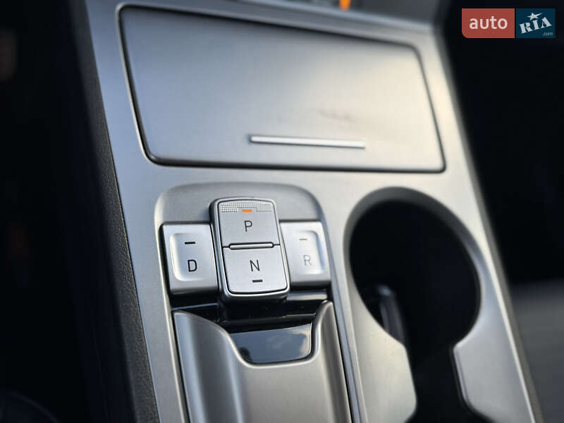 Внедорожник / Кроссовер Hyundai Kona 2018 в Ровно