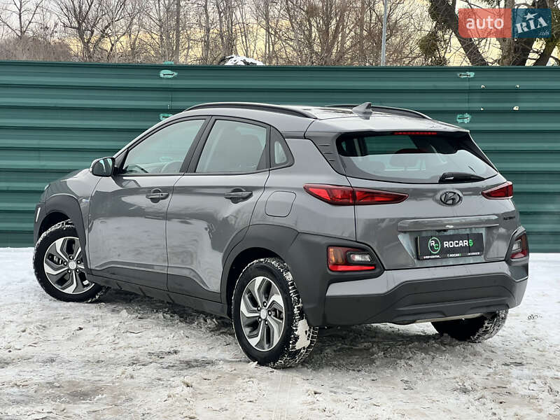 Внедорожник / Кроссовер Hyundai Kona 2020 в Киеве
