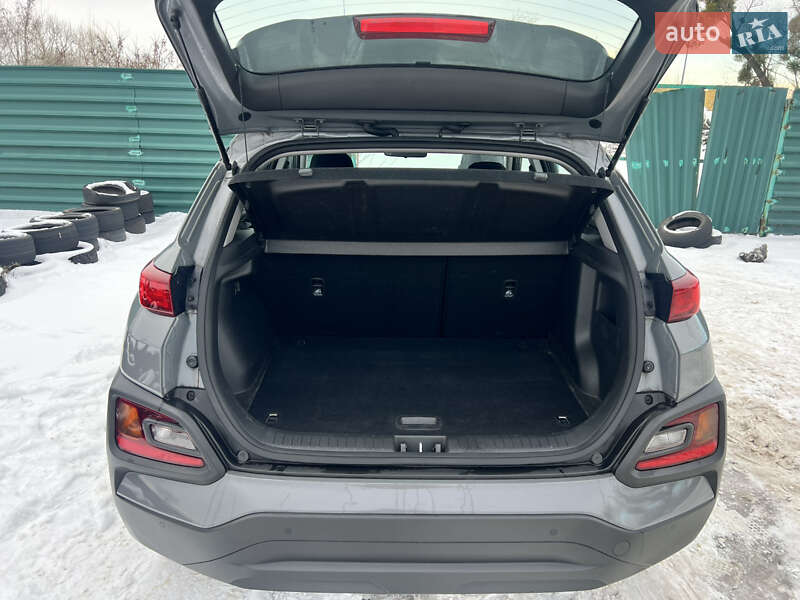 Внедорожник / Кроссовер Hyundai Kona 2020 в Киеве