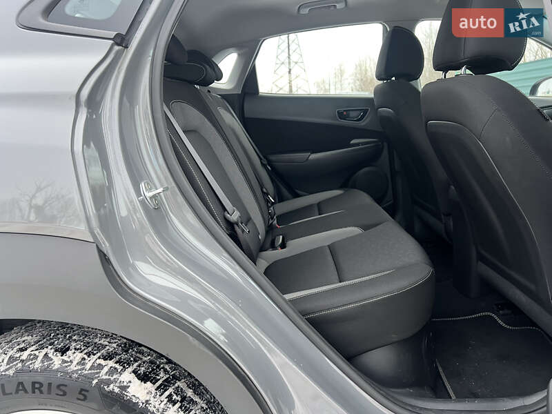 Внедорожник / Кроссовер Hyundai Kona 2020 в Киеве