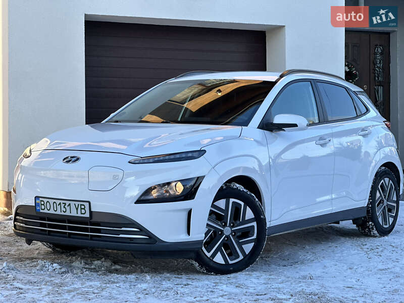 Внедорожник / Кроссовер Hyundai Kona 2021 в Тернополе