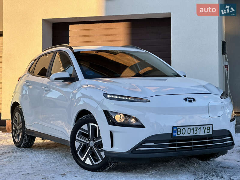Внедорожник / Кроссовер Hyundai Kona 2021 в Тернополе