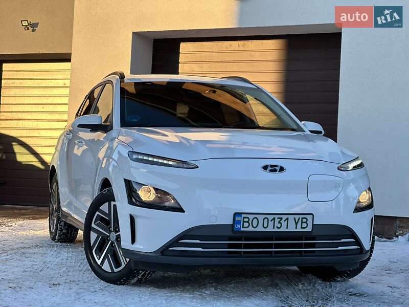 Внедорожник / Кроссовер Hyundai Kona 2021 в Тернополе