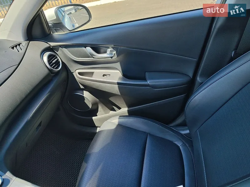 Hyundai Kona 2019 VIN LBE3SBXCXKW000345 фото оголошення 18 з 49