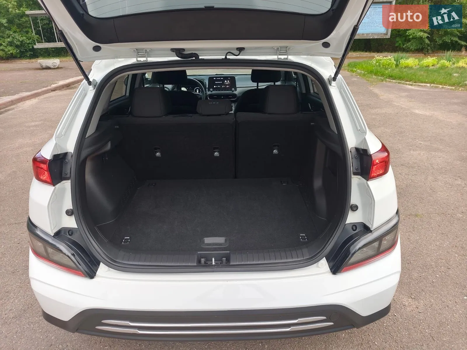 2023 Hyundai Kona - мініатюра 9