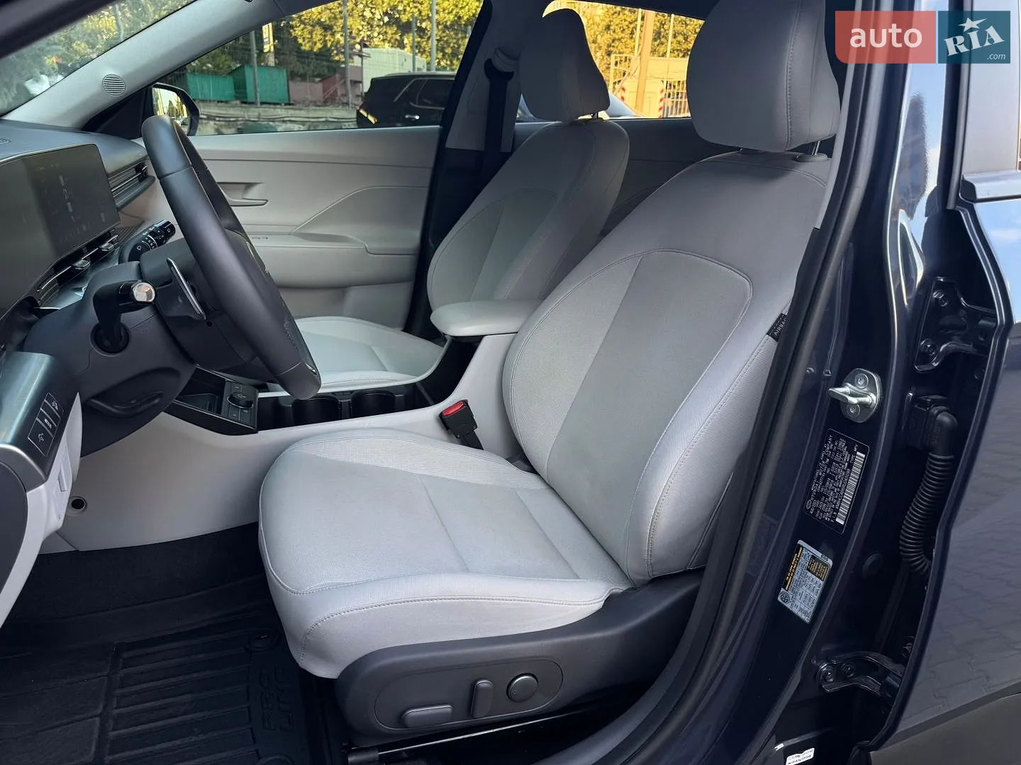 2023 Hyundai Kona - мініатюра 24