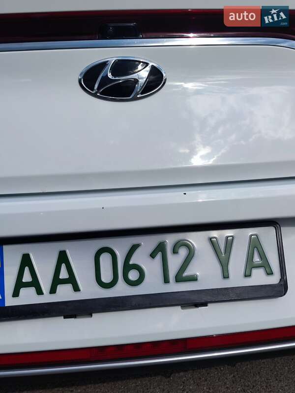 Седан Hyundai Lafesta EV 2020 в Киеве