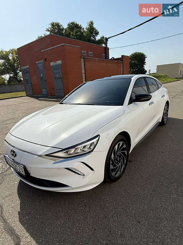 Hyundai Lafesta 2020