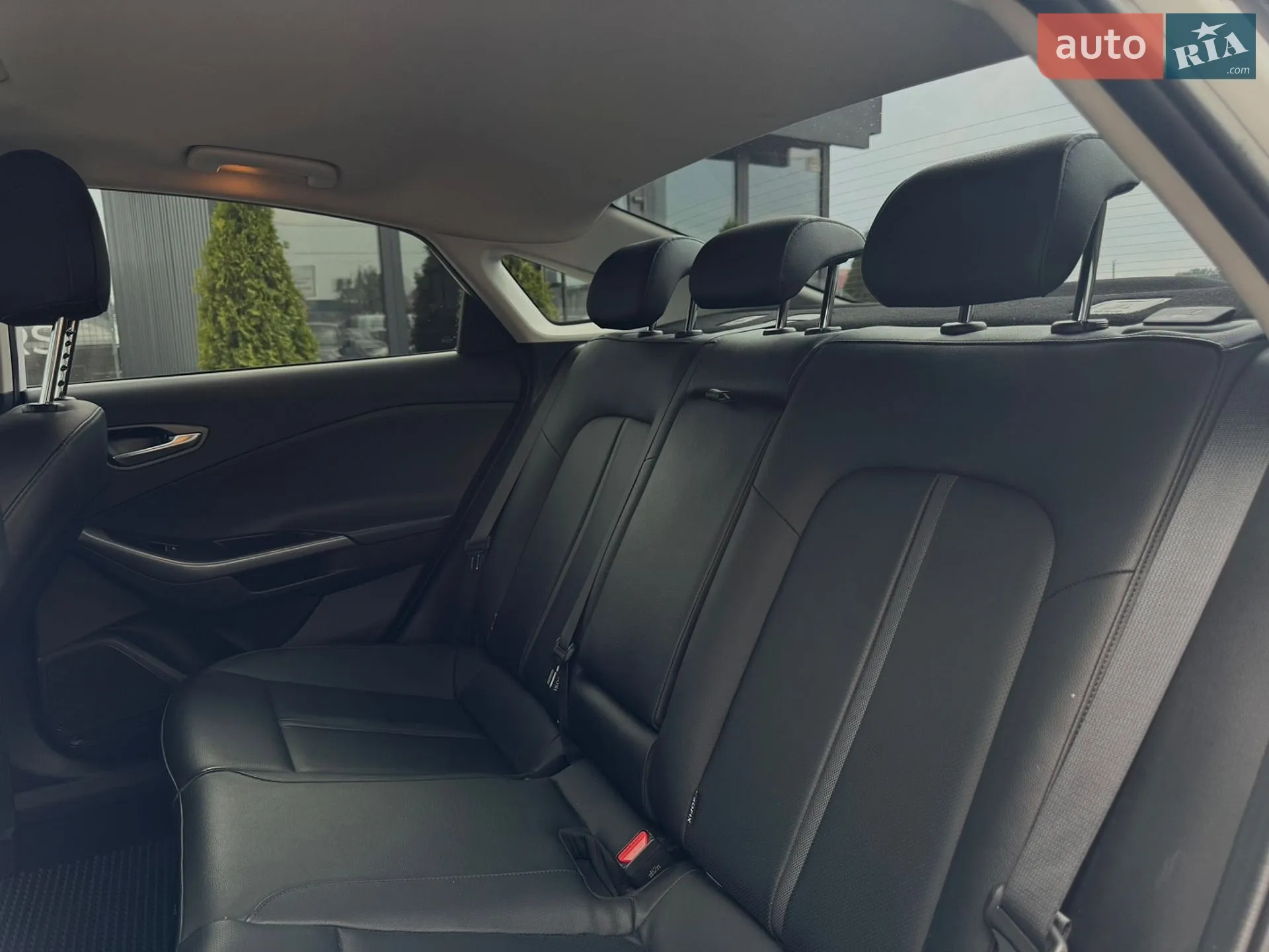 2020 Hyundai Elantra - мініатюра 21