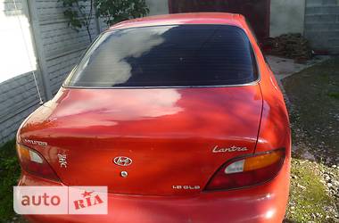 Седан Hyundai Lantra 1997 в Здолбуніві