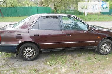 Седан Hyundai Lantra 1992 в Ямполе