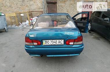 Седан Hyundai Lantra 1991 в Тернополе