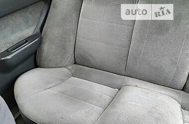 Седан Hyundai Lantra 1992 в Тернополе