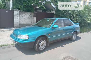 Седан Hyundai Lantra 1992 в Одессе