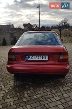 Седан Hyundai Lantra 1993 в Черновцах