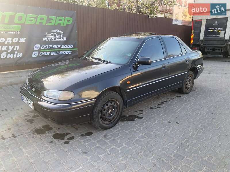 Седан Hyundai Lantra 1994 в Первомайске
