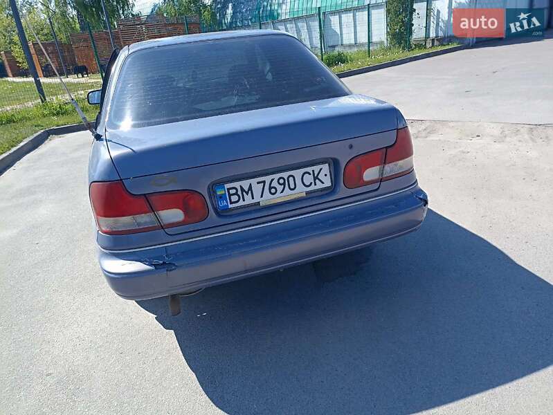 Седан Hyundai Lantra 1994 в Шостці