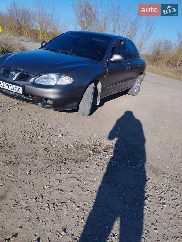 Седан Hyundai Lantra 1999 в 