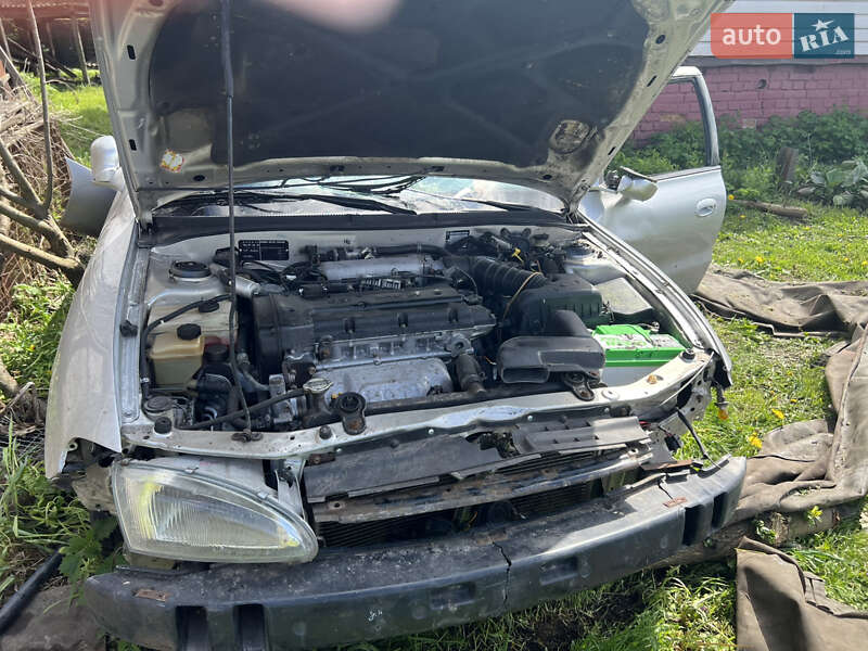 Седан Hyundai Lantra 1998 в 