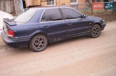 Седан Hyundai Lantra 1994 в Бердичеве