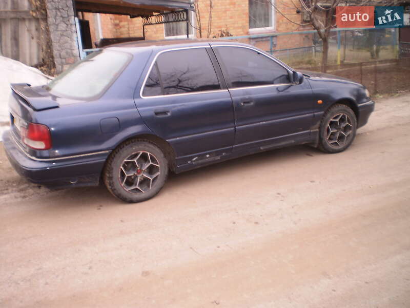 Hyundai Lantra 1994