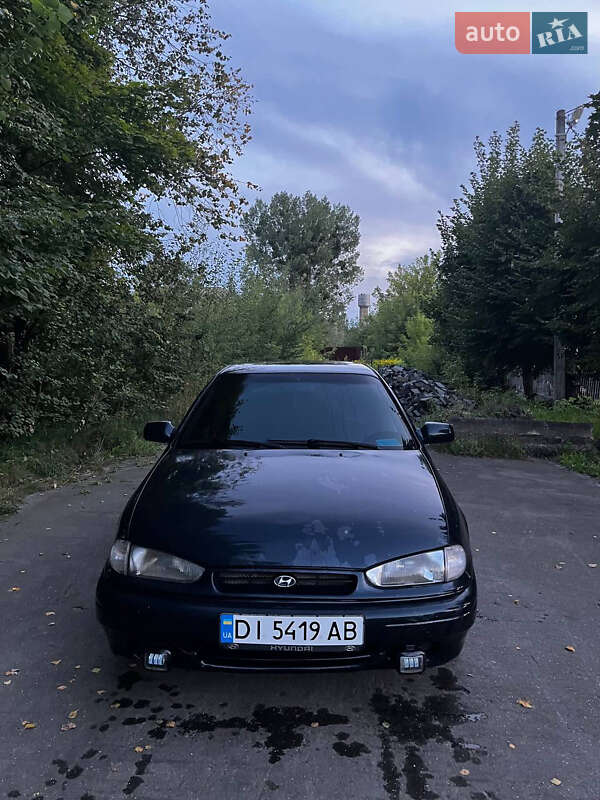 Hyundai Lantra 1993